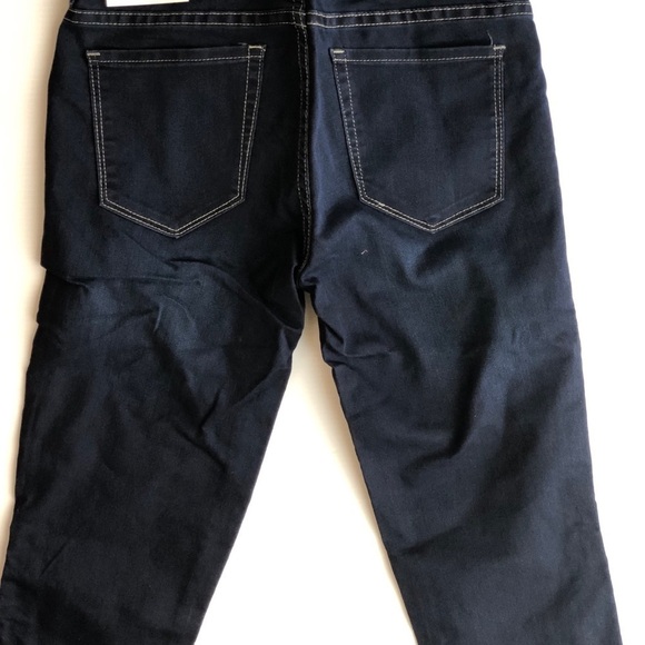 BLANKNYC Denim Women's Skinny Capri with Zip - Picture 7 of 7